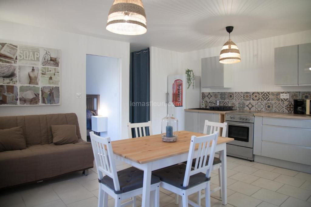 Photo de Gîte Le Tilleul - Calme et lumineux - 2 à 4 pers